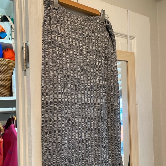 Knit bodycon midi skirt - Picture 1 of 2